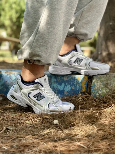 نیوبالانس ۵۳۰ سرمه ای بزرگ‌پا